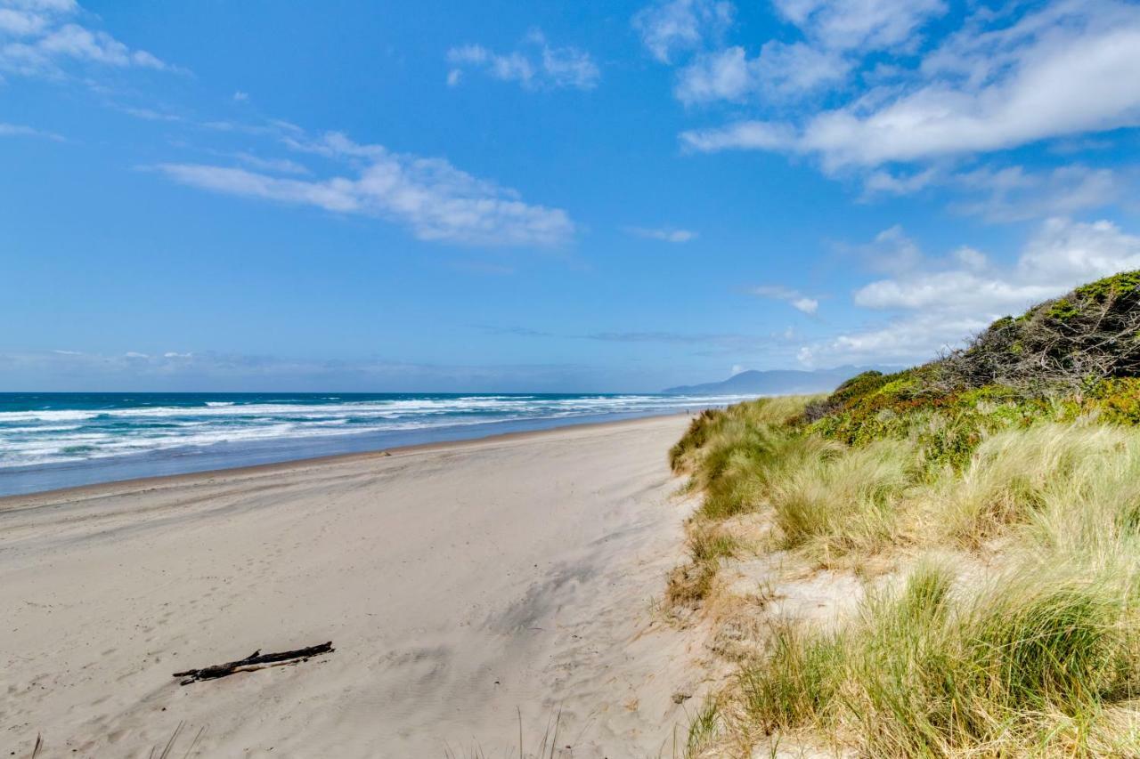 Calm Waters Villa Rockaway Beach Exteriör bild