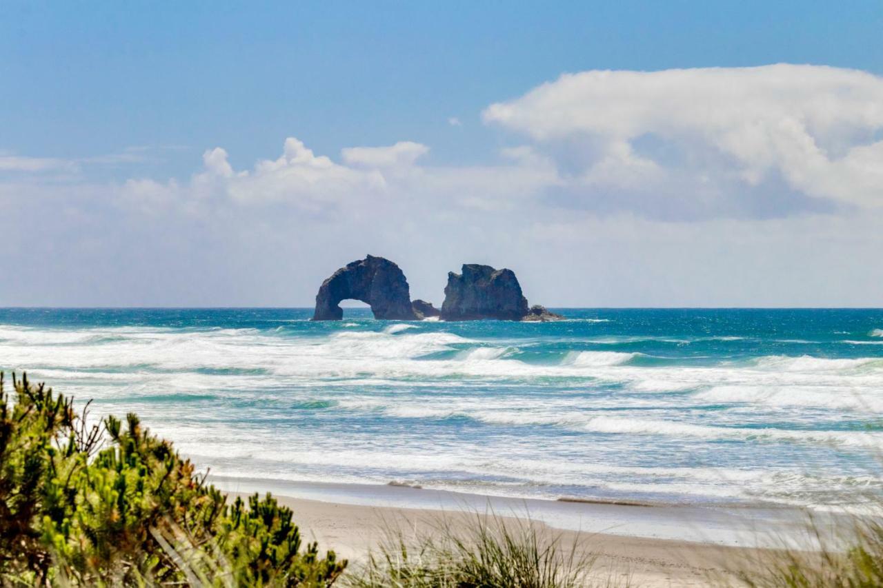 Calm Waters Villa Rockaway Beach Exteriör bild